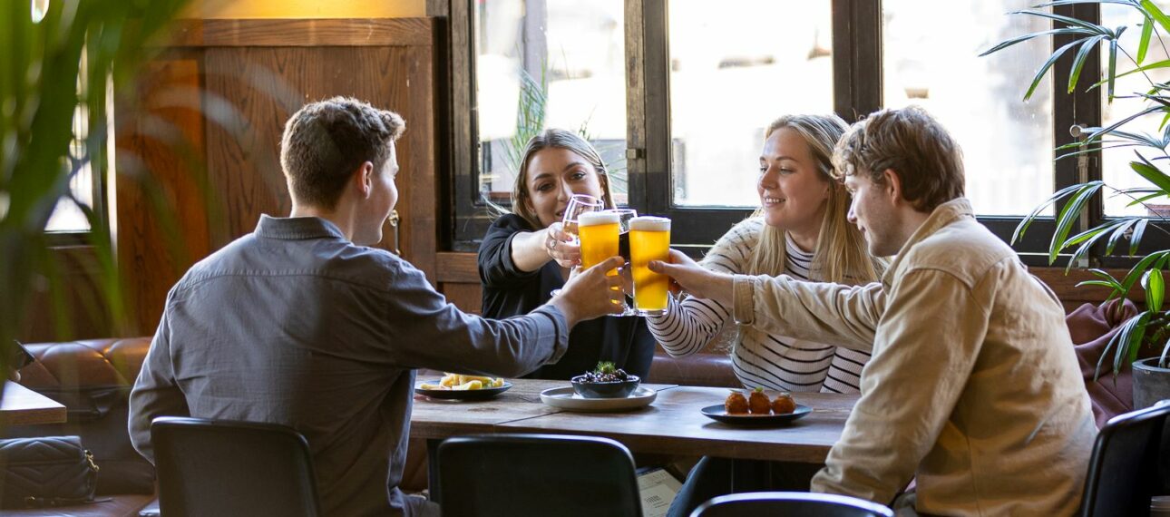 Golden Gate Hotel Social Image